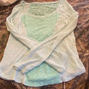 No boundaries size s fits like a medium. Worn once